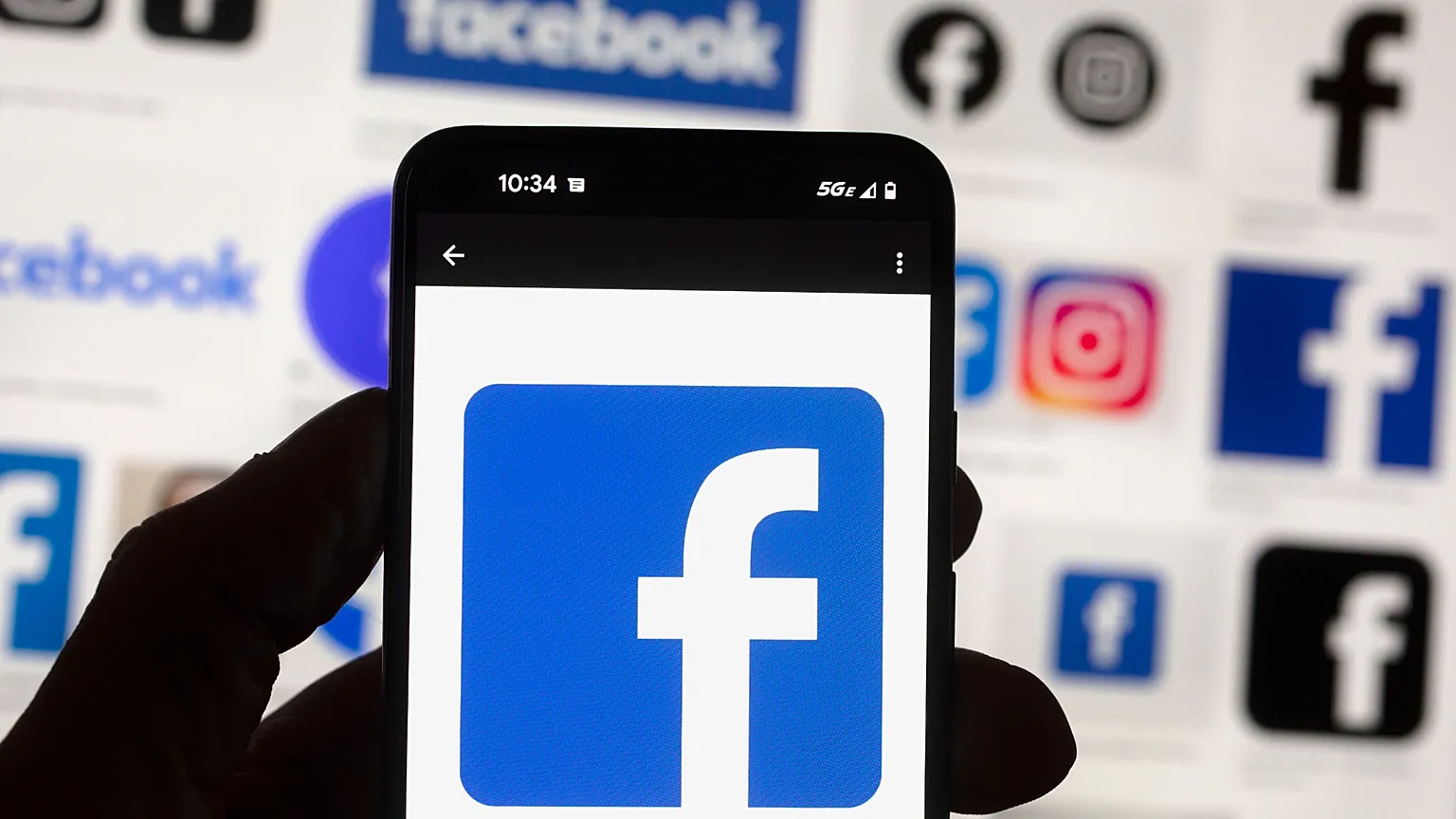 Meta minori Instagram Facebook