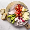 La girl dinner conquista il mondo: da cena improvvisata a nuova tendenza nei ristoranti